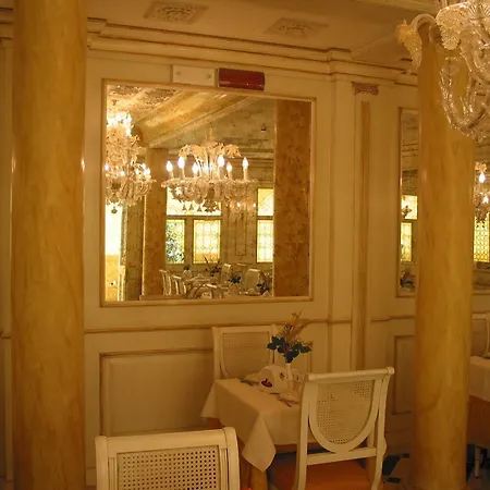 Belle Epoque Venice