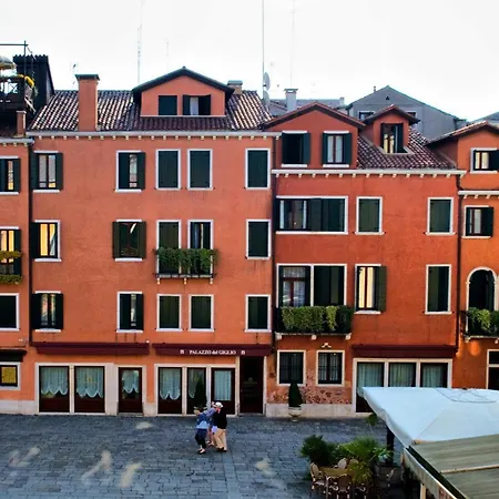 Hotel Palazzo Del Giglio 4*