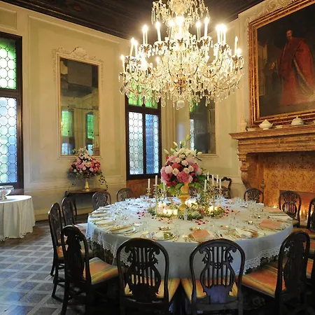 Casa de hóspedes Palazzetto Pisani Grand Canal 4*