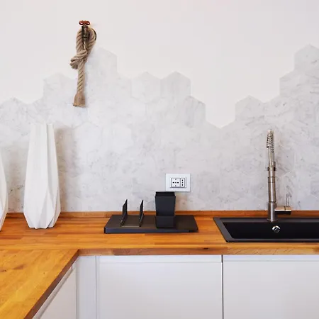 Apartment - Biennale 1 - 2 - 3 *