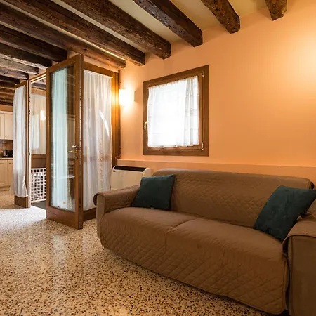 Lovely Flat With Canal View Near Rialto Bridge Veneza