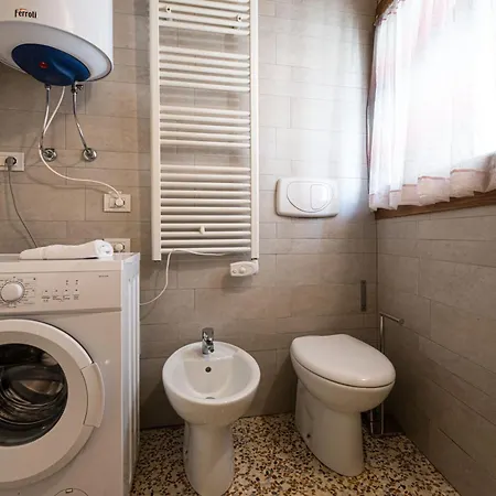Apartamento Lovely Flat With Canal View Near Rialto Bridge