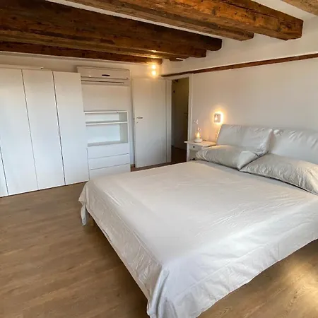 Apartment Rooftop 3999 Venice