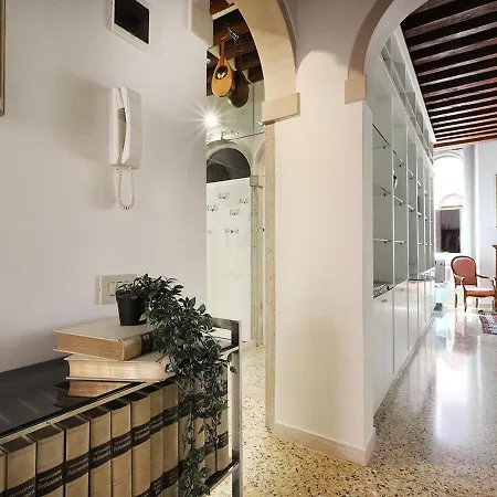 Casa Del Mandolino - Cozy Near The Station! *