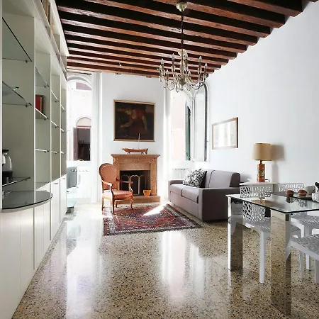 Apartment Casa Del Mandolino - Cozy Near The Station! Venice