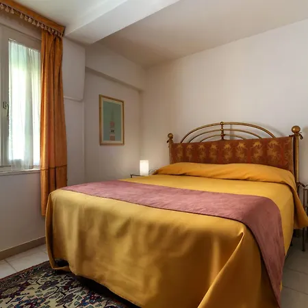 Casa Boccassini Hotel *