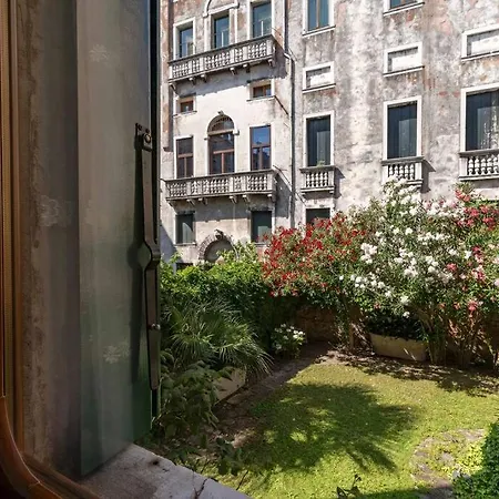 Ca' Mandorla 027042loc09523 Appartamento