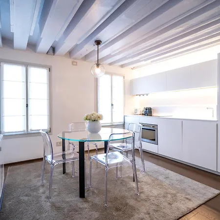 Palazzo Morosini Degli Spezieri - Lifestyle Apartment