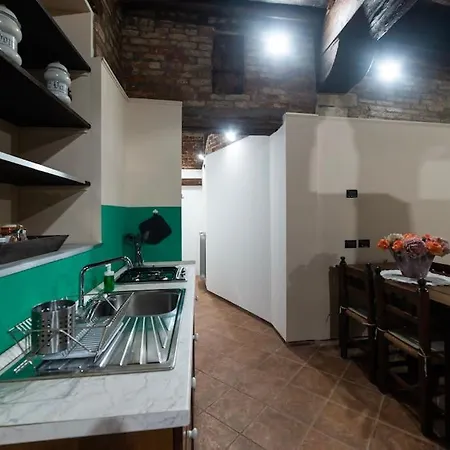 Charming Open-space Do Torri Venice