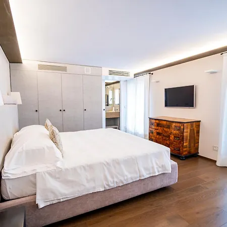 Palazzo Morosini Degli Spezieri - Lifestyle Apartment