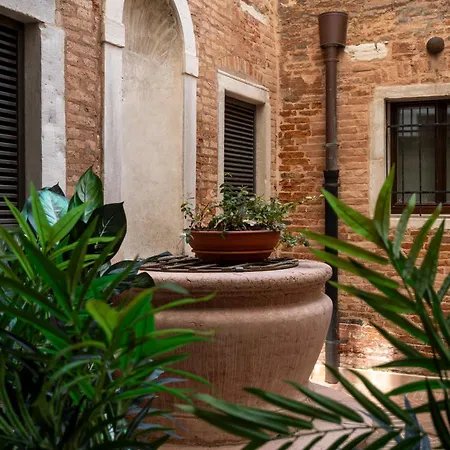 Apartment Palazzo Morosini Degli Spezieri - Lifestyle Venice