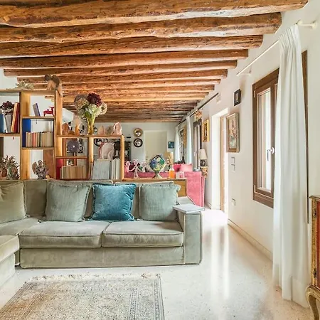 Cinqueteste Luxury 2*