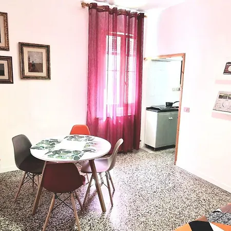 Apartment 4 - Railway