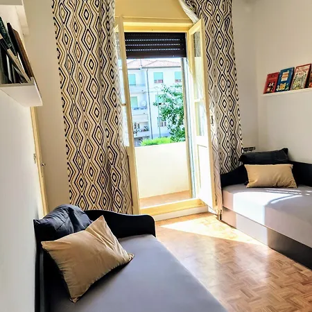 Apartment 4 - Railway