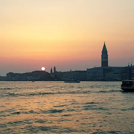 Large 3 Flat Rialto * Venedig