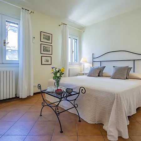 Lo Squero 3 With Balcony In Dorsoduro * Venice