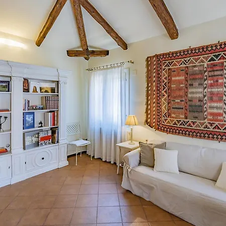 Apartment Lo Squero 3 With Balcony In Dorsoduro Venice