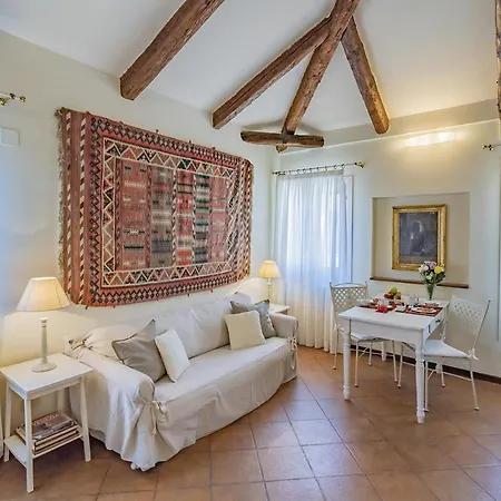 Apartment Lo Squero 3 With Balcony In Dorsoduro Venice