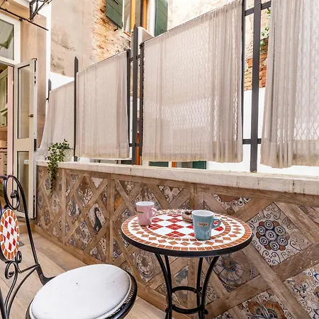 Casa Di Dodi Apartment *