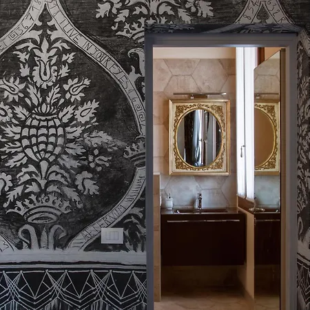 San Marco Luxury And Sharm Muneghe Venice