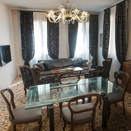 San Marco Luxury And Sharm Muneghe
