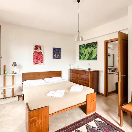 Apartamento Luminosa Terrazza Dietro S.marco *