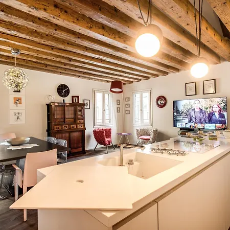 Ospizio Delle Donzelle Apartment Venice