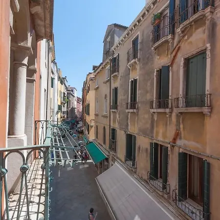 Apartment Ca' San Marco, Literally 20 Meters From San Marco Square! Venice