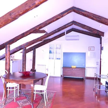 Apartment Breathtaking Terrace In Santa Margherita Square Venice