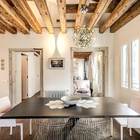 Ospizio Delle Donzelle Apartment Venice