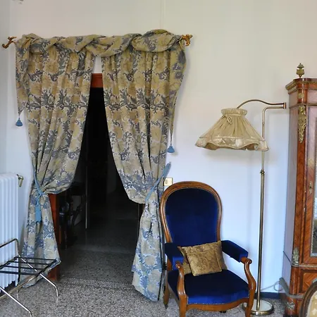 La D'ella