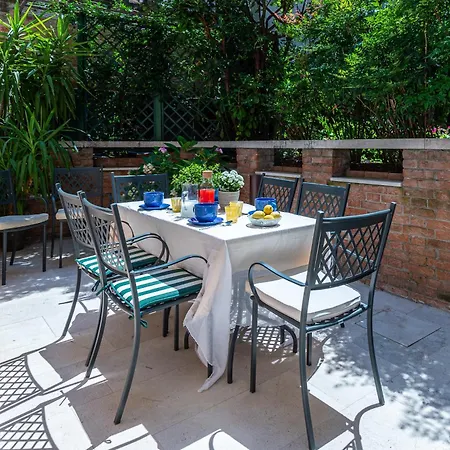 Apartment Ca' Dei Cuori On The Grand Canal Venice