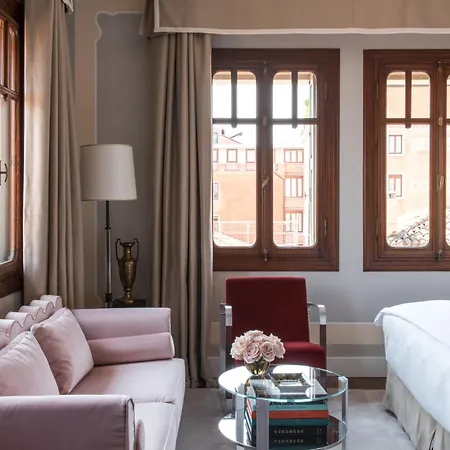 Hotel Nolinski - Evok Collection 5*