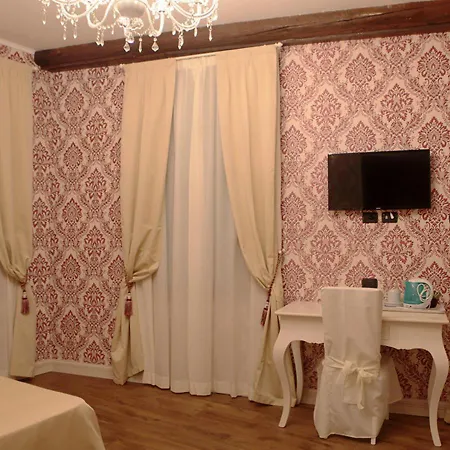 בית הארחה Charming Palace Santa Fosca 3*