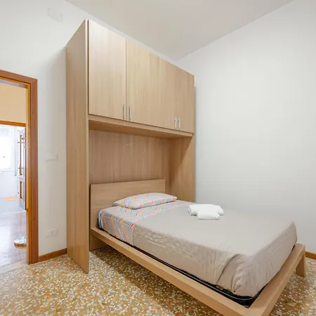 Tatiana Flat-10 Minutes From Apartment Venice