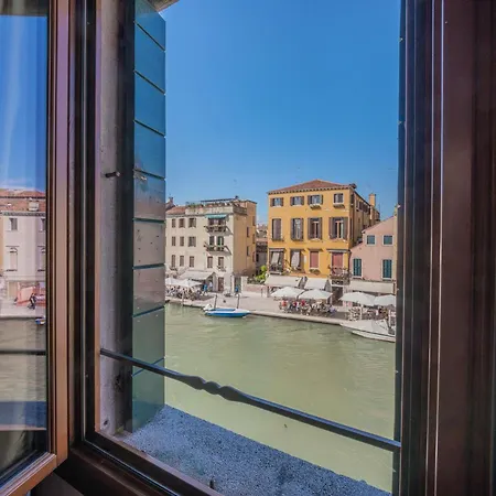 Casa Virginia Direct At The Canal Cannaregio With Own Roof Terrace 아파트