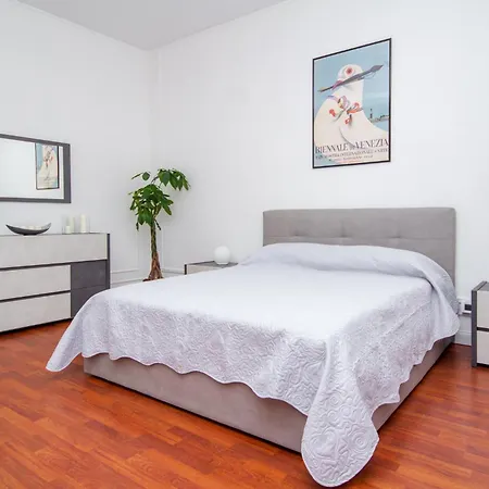 Apartament Opera Venice *