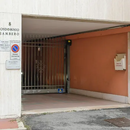 Queen Isabel Apartment *