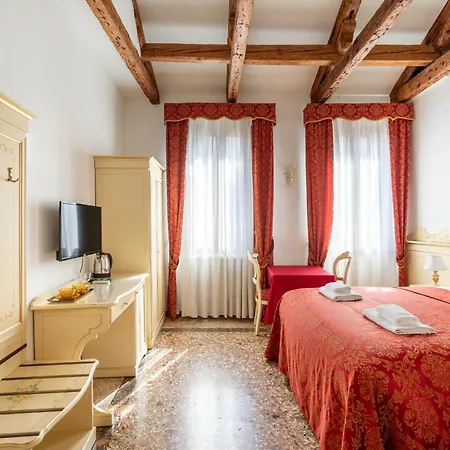 Ca' Luisa Guest house *