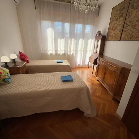 Ubytování v soukromí 旅途之家 Mestre