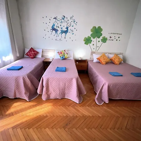 Homestay 旅途之家 *