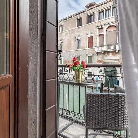 Apartment Italian Experience-riva Degli Schiavoni Boutique