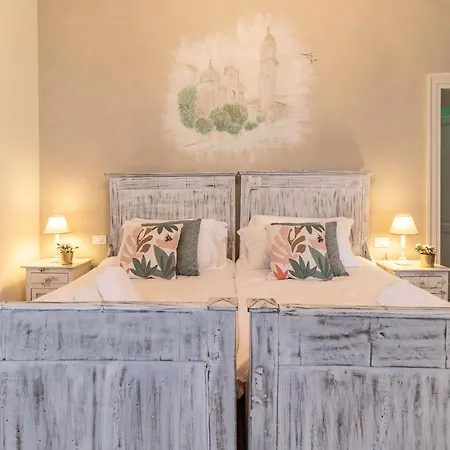 Italian Experience-riva Degli Schiavoni Boutique * Venice