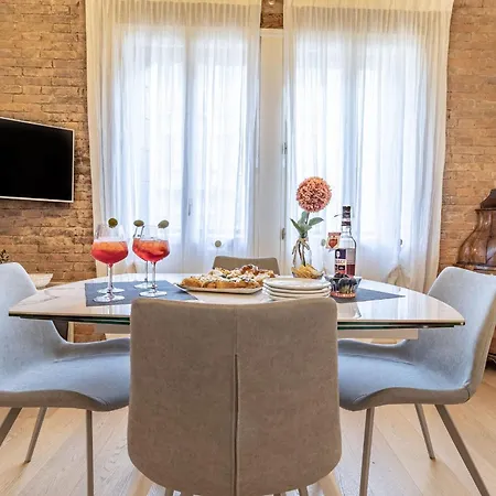 Italian Experience-riva Degli Schiavoni Boutique Apartment *
