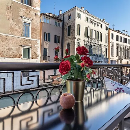Italian Experience-riva Degli Schiavoni Boutique * Venice