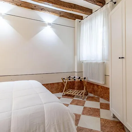 Italian Experience-rio San Lorenzo Boutique Lägenhet *