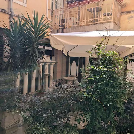 My Rialto Palace Maison d'hôtes
