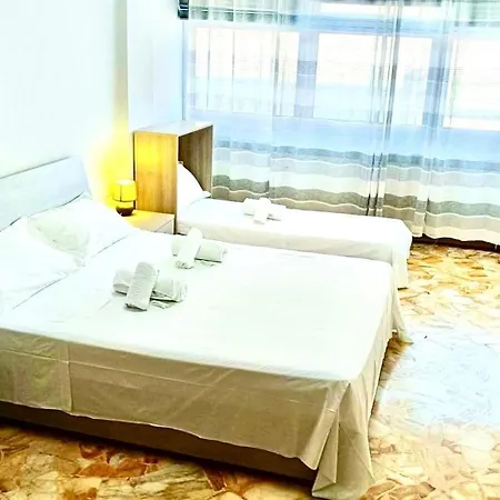 Bed & Breakfast Happy