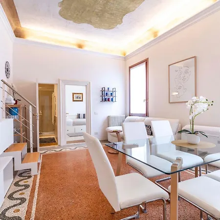 Ca' Pestrin House - San Marco Square Venedig