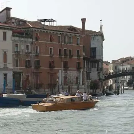 Ca Del Duca Historical Palace Grand Canal * Venise